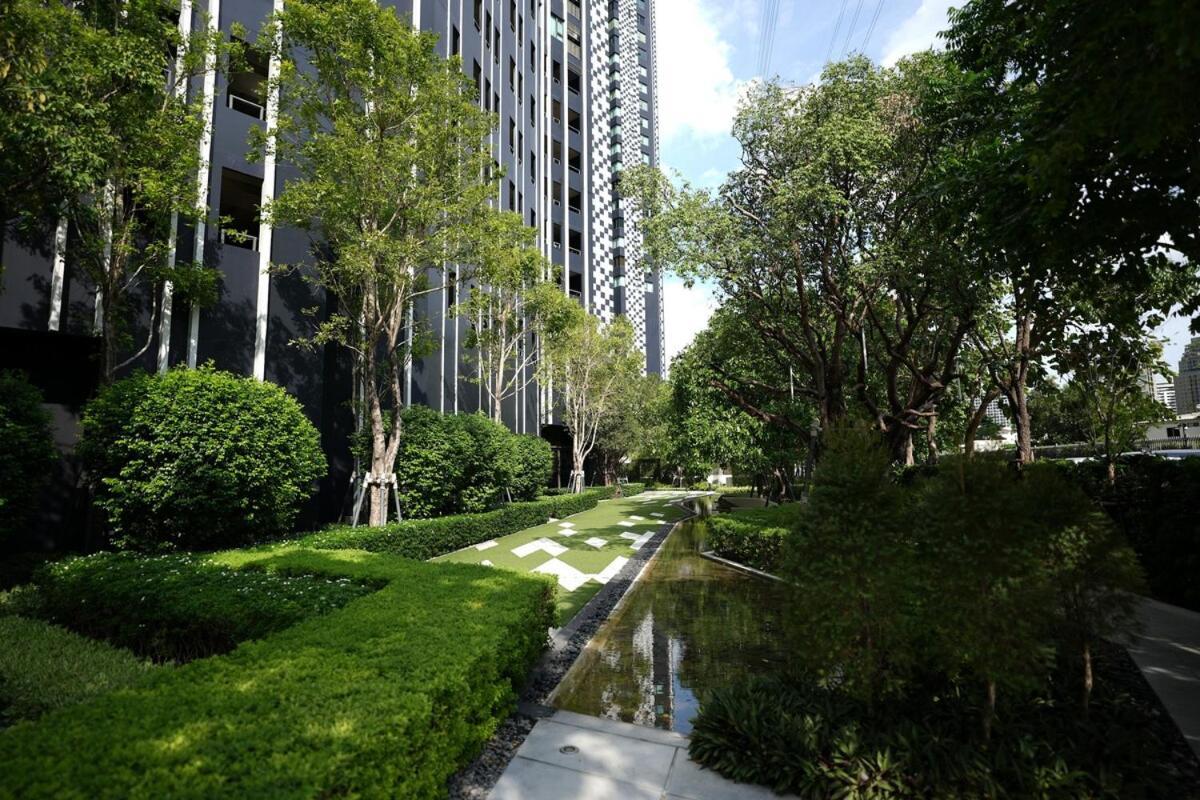 Life Ladprao 2 Bedrooms Apartment Bangkok